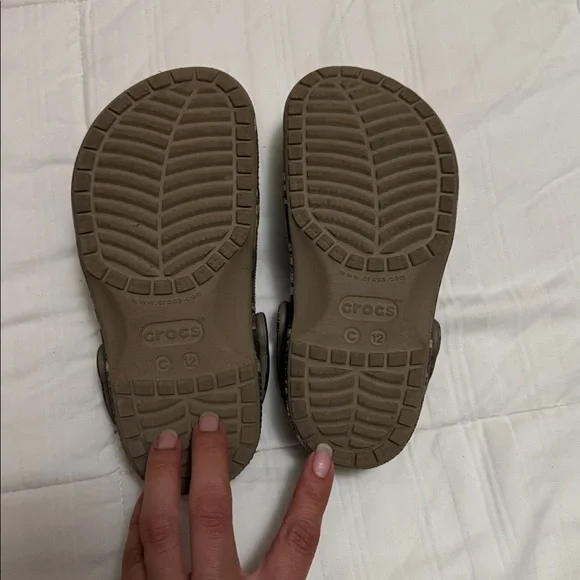 CROCS Forest Camo Comfort Clogs - Picture 2 of 2